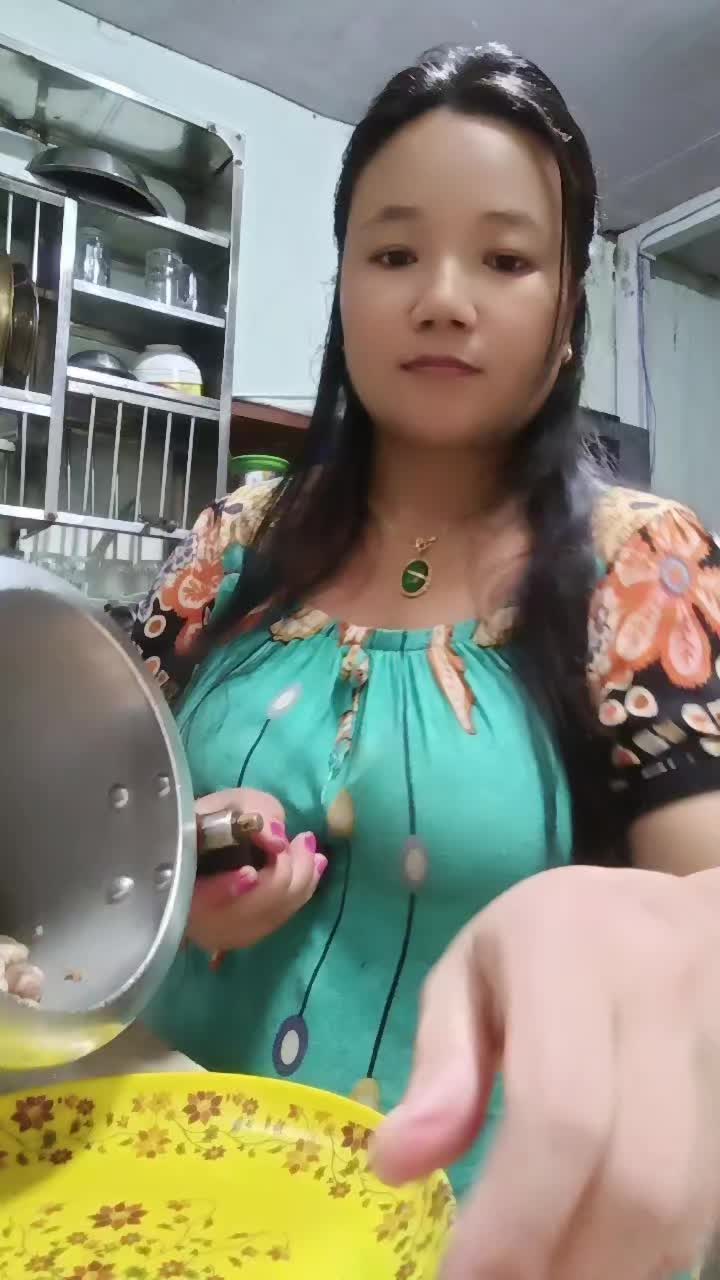@🇯🇵Dipa Shrestha hutu.tu