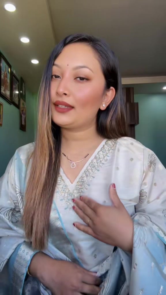 @एलीशा🧿🌸