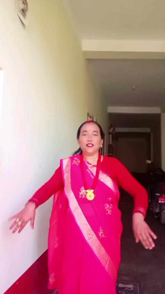 @radhamahatra5