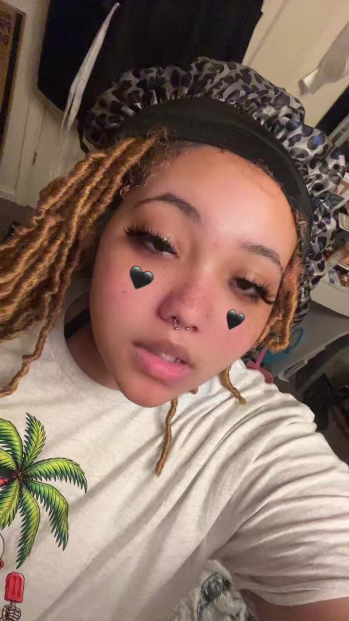 @😮💨Queen Carmen 😮💨