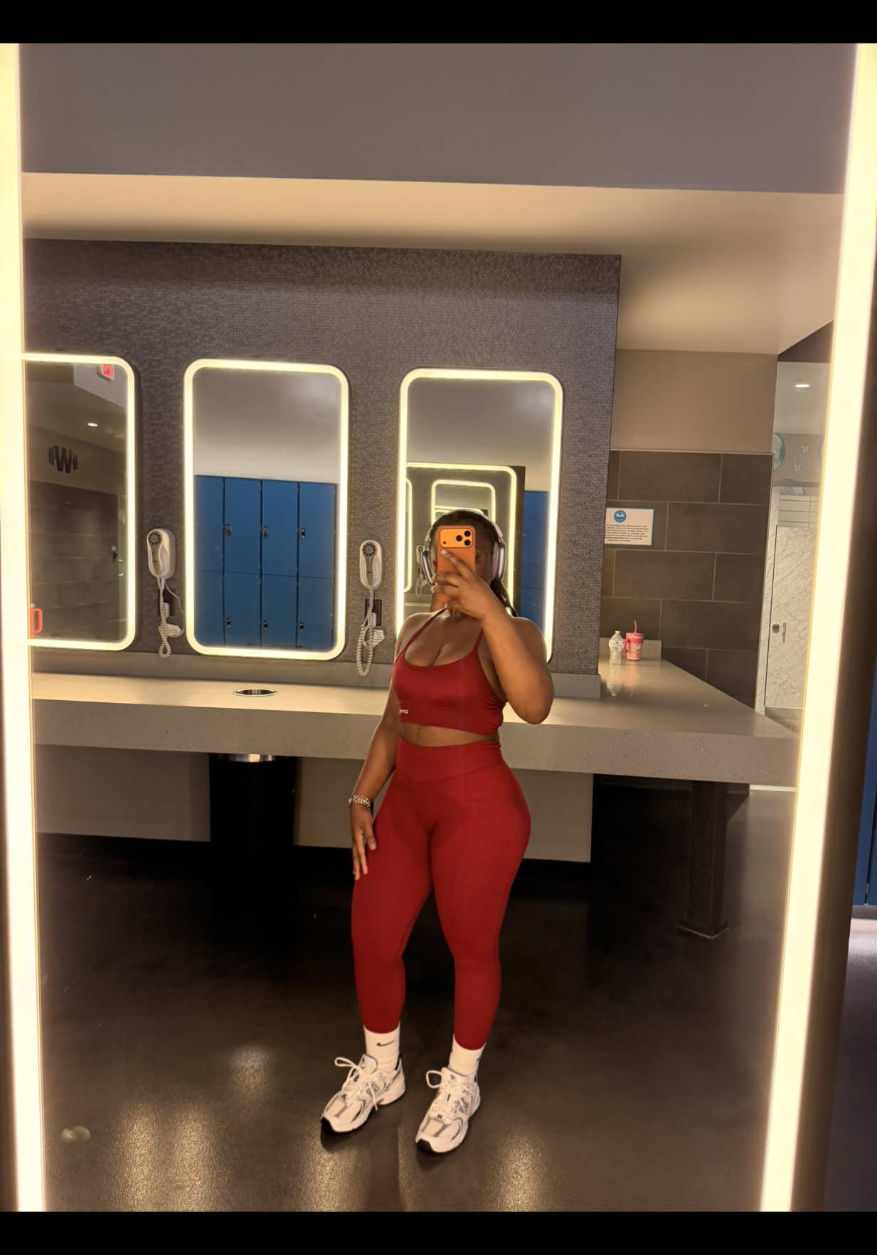 @SchelenźéŘ🌹