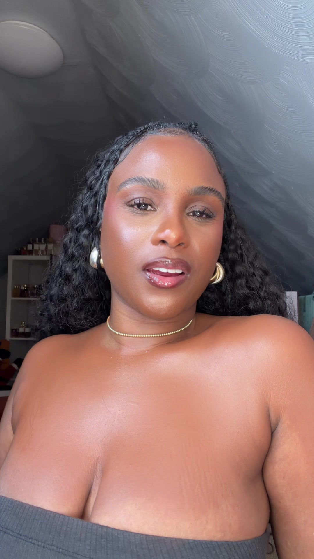 @Yanique