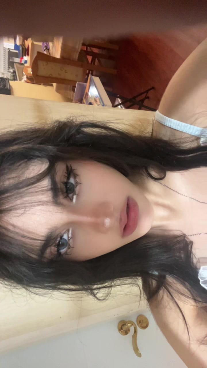 @Elina