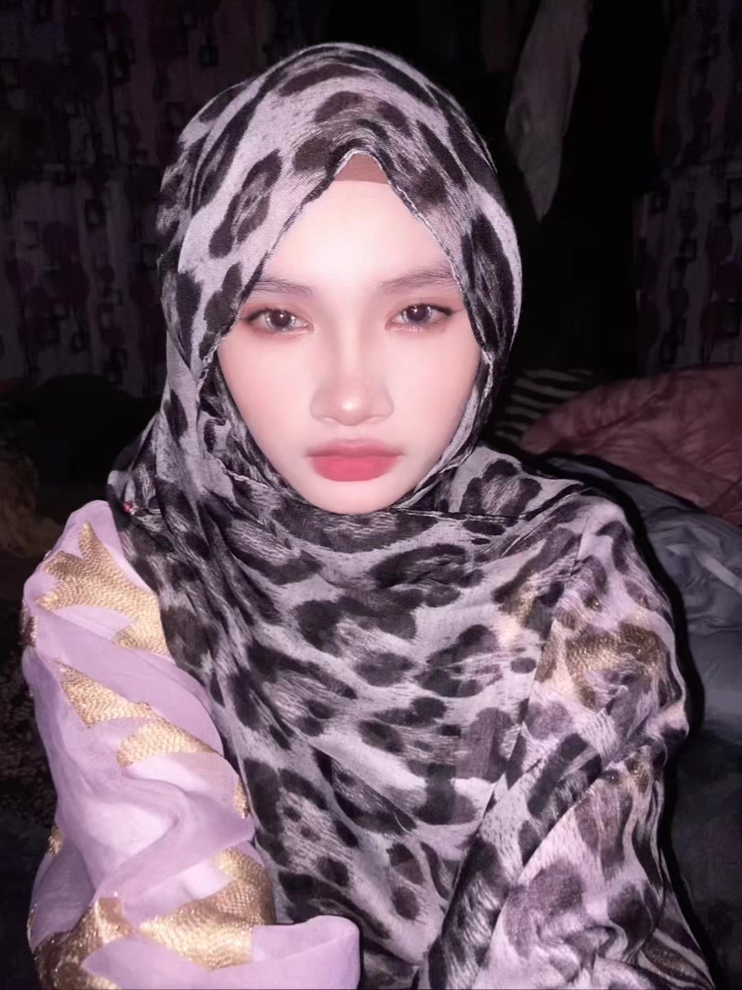 @lyna1605