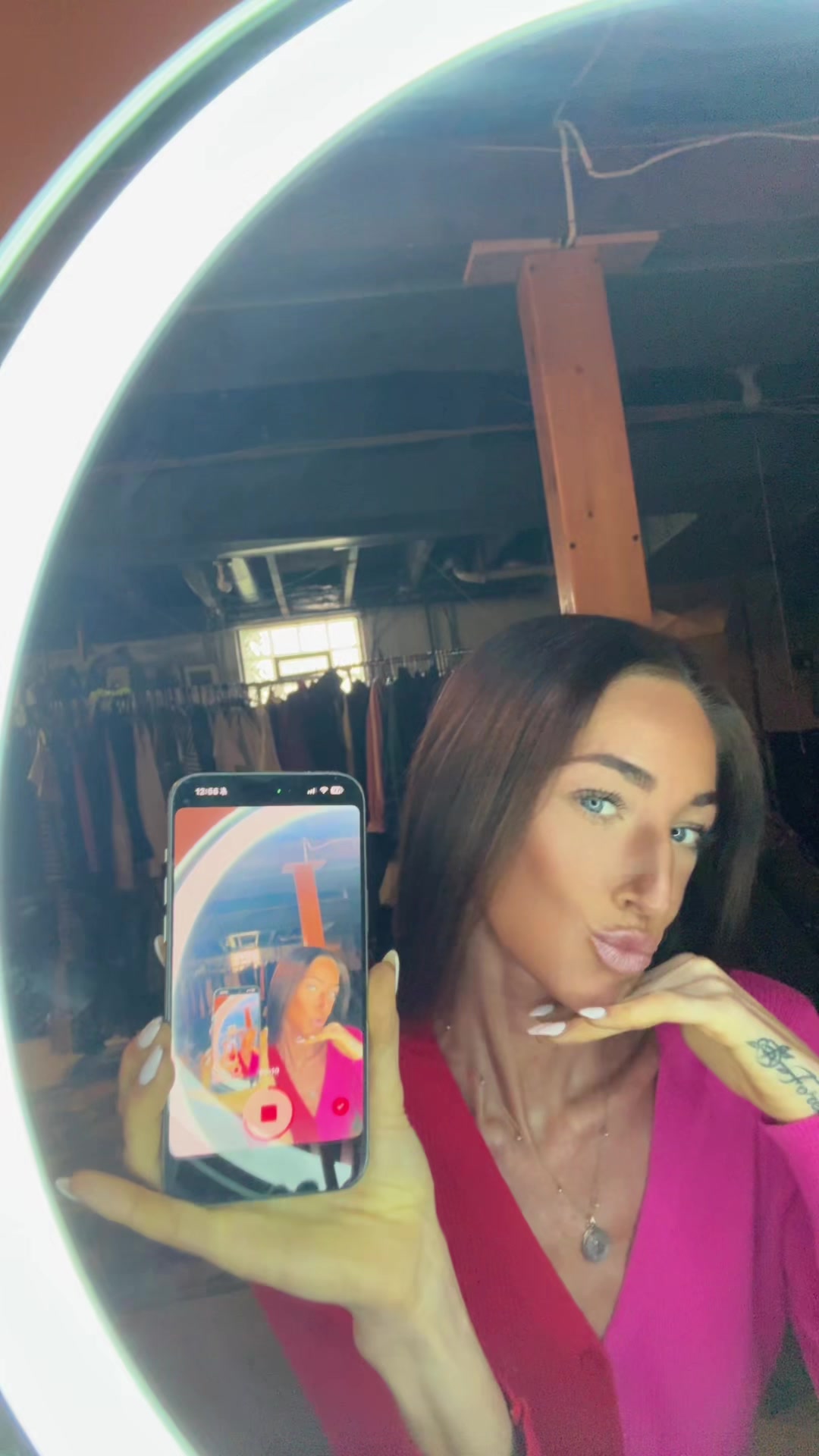 @isabella
