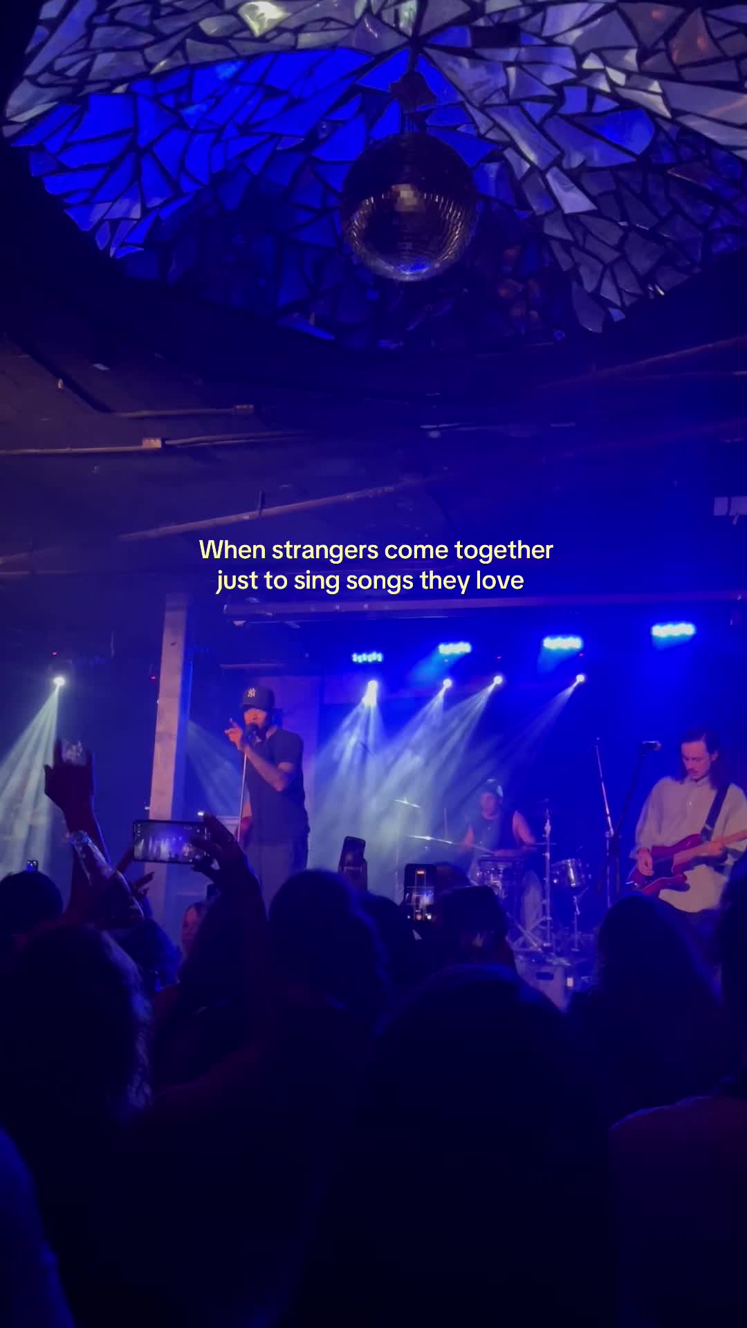 @Neon Dreams