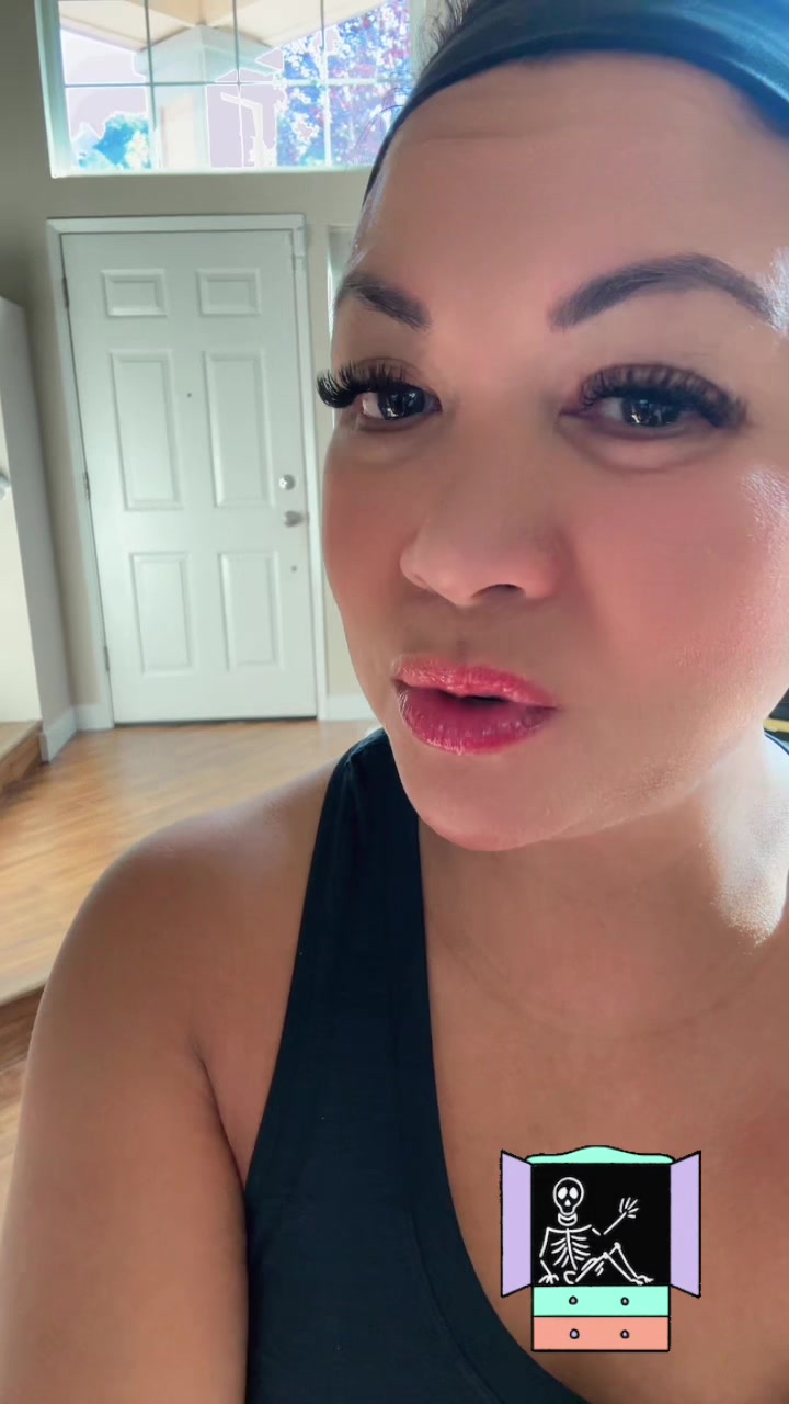 @Bella