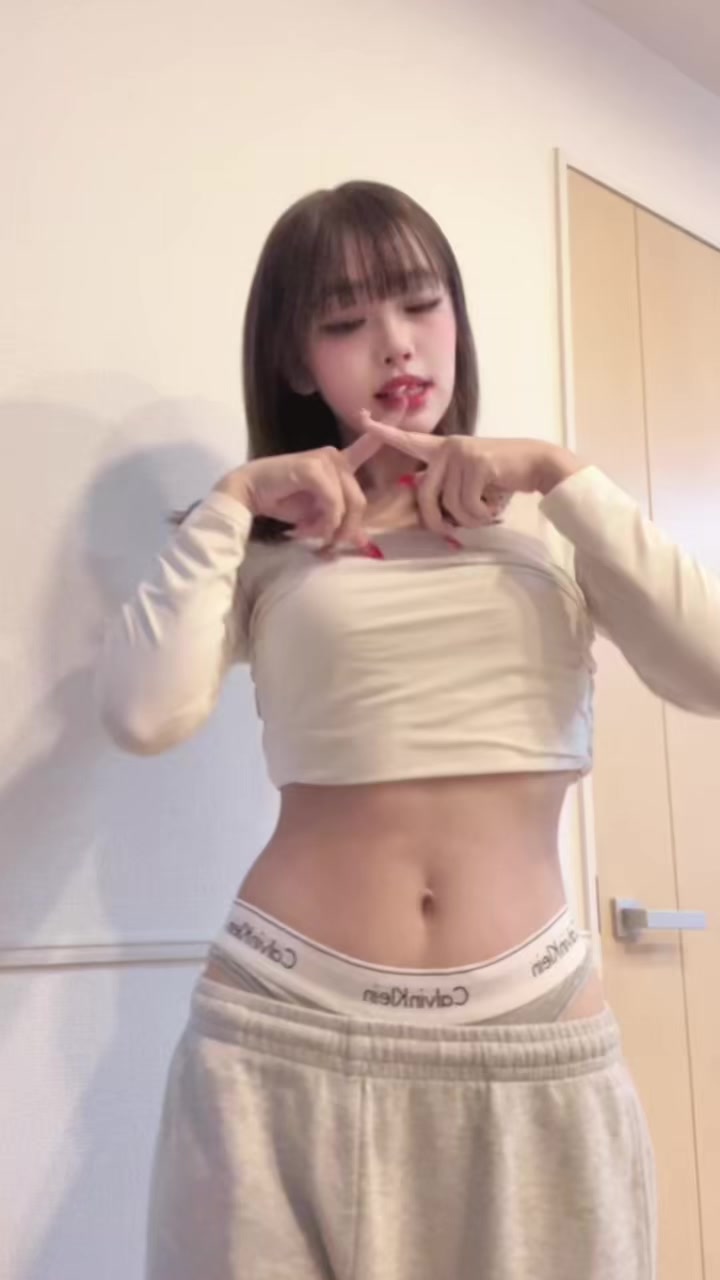 @(^^)