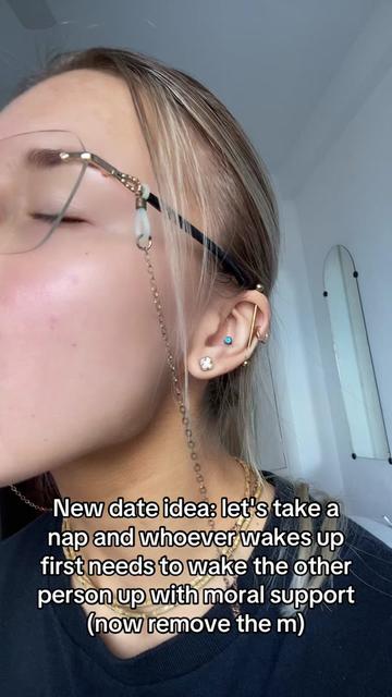 @hollyyourbadgirl