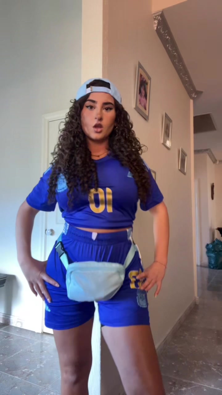 @Juliana Demirel