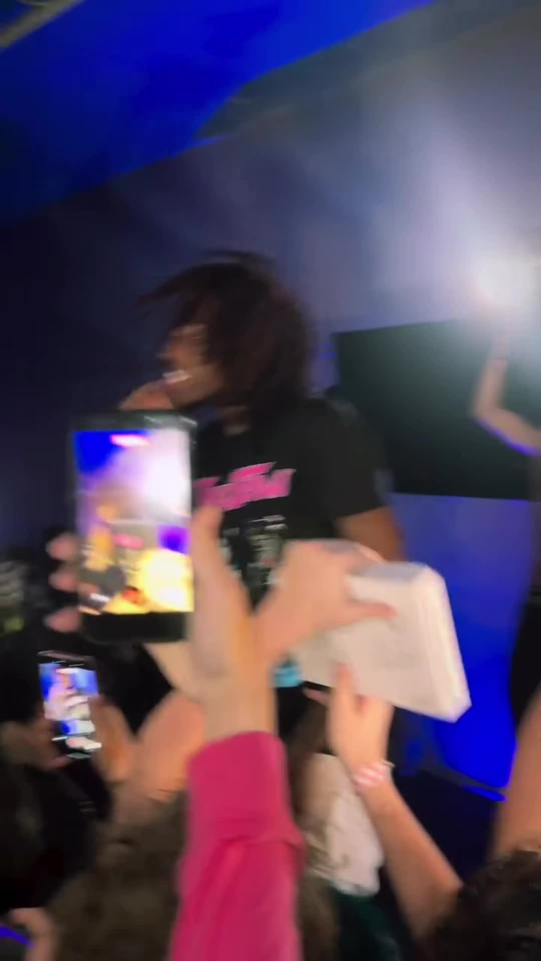@2facedlonfanpage