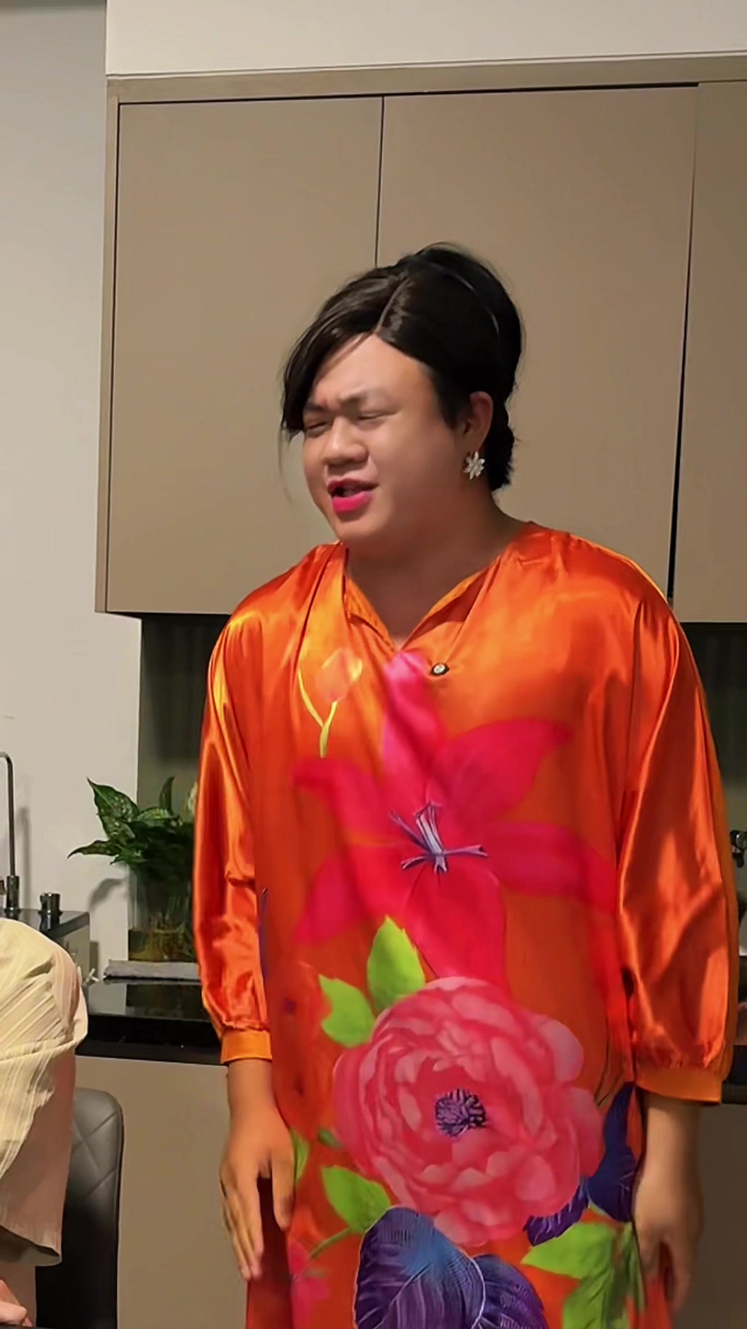 @Tường Hồng Phú