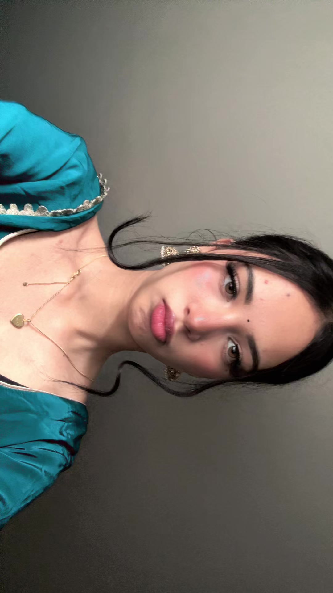 @🦢