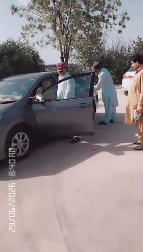 @R 💸. D
