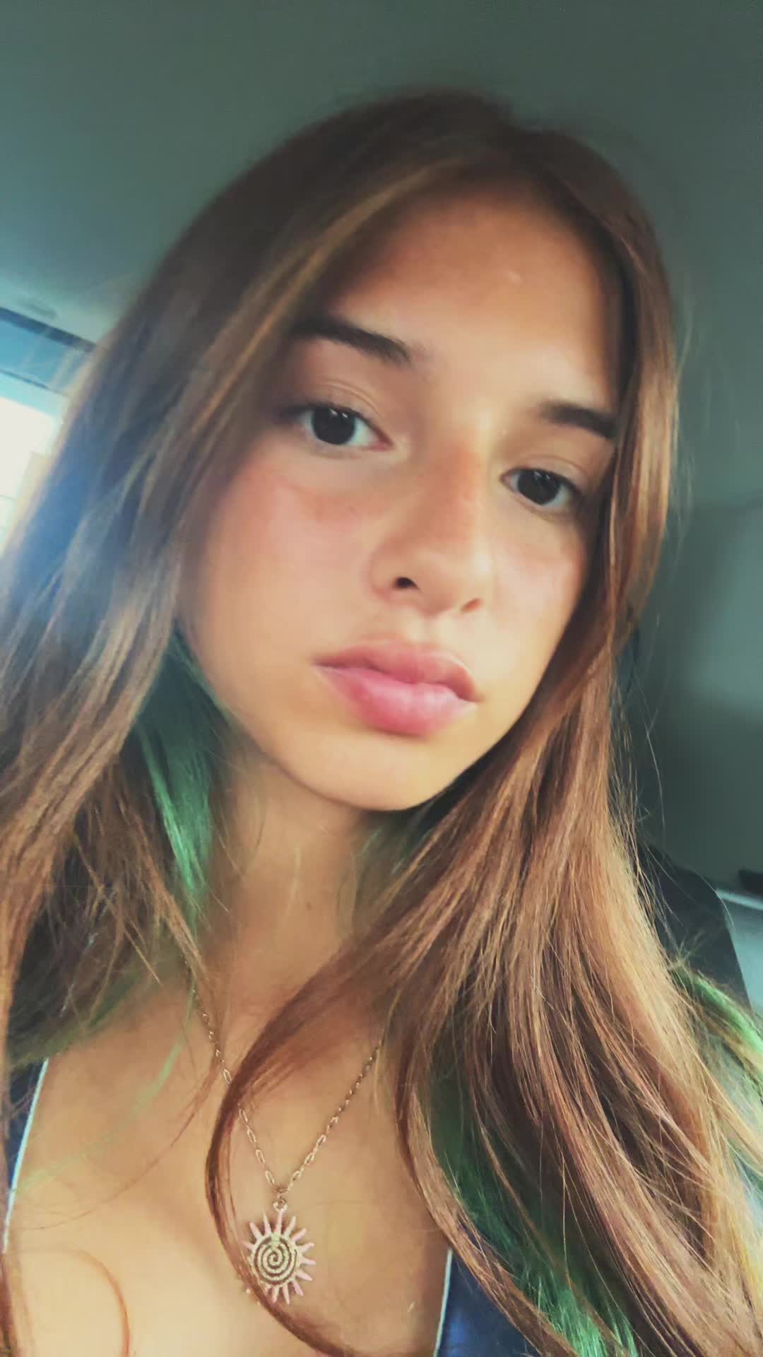@🧸