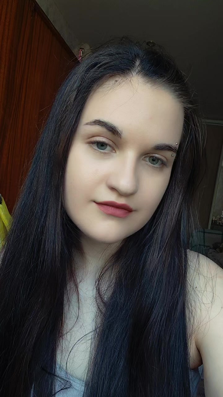 @ирка🧎&zwj;♀️
