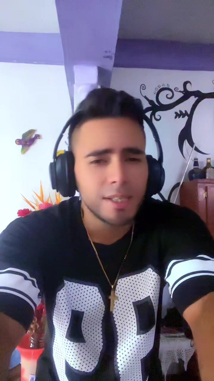 @Aroe&ntilde;o