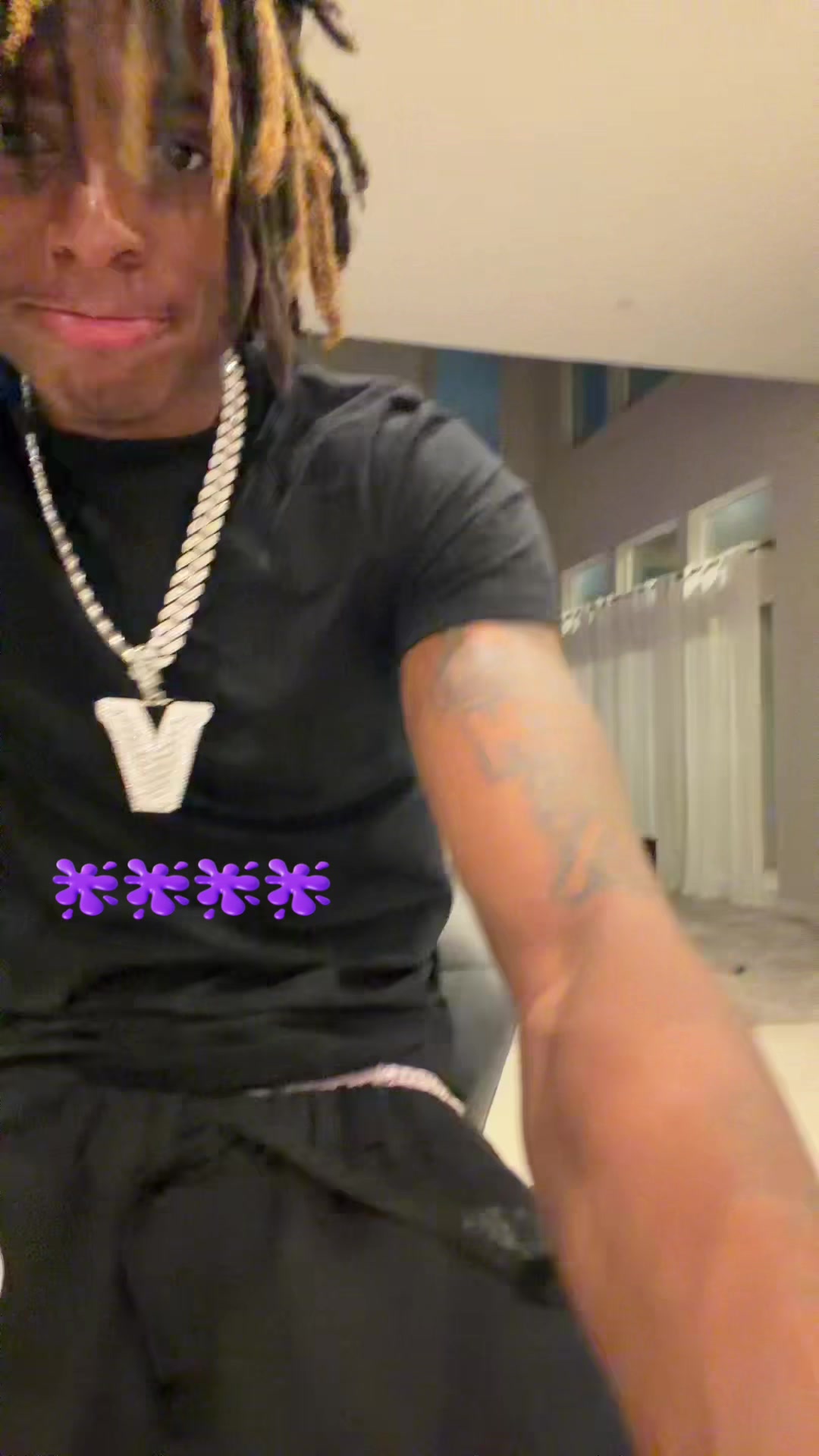 @__vonyy