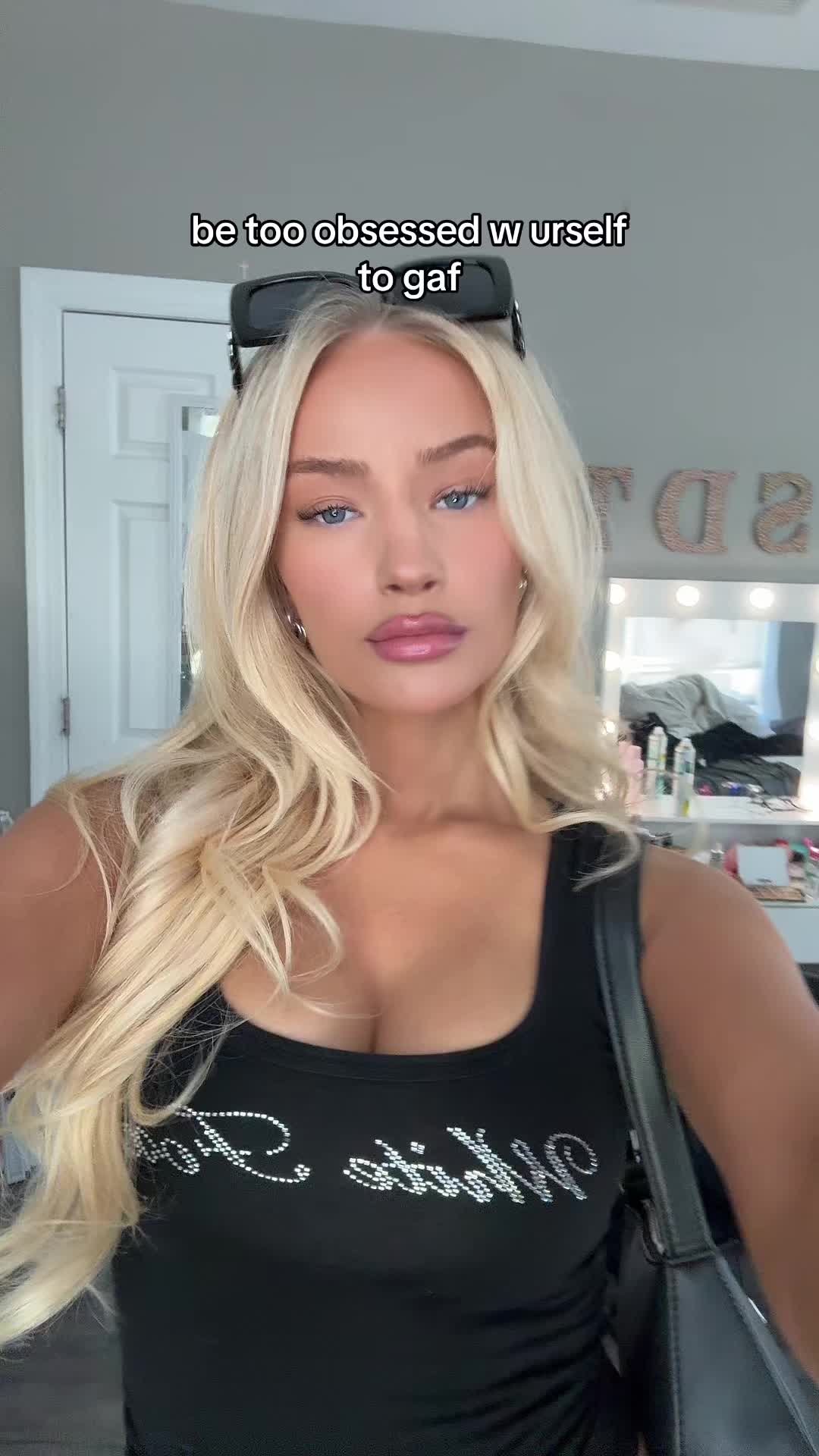 @nicolettaxcx