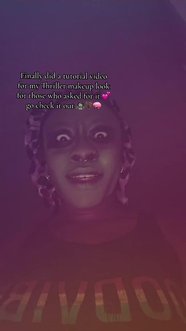 @💜𝙴𝚜𝚜𝚎𝚗𝚌𝚎💜