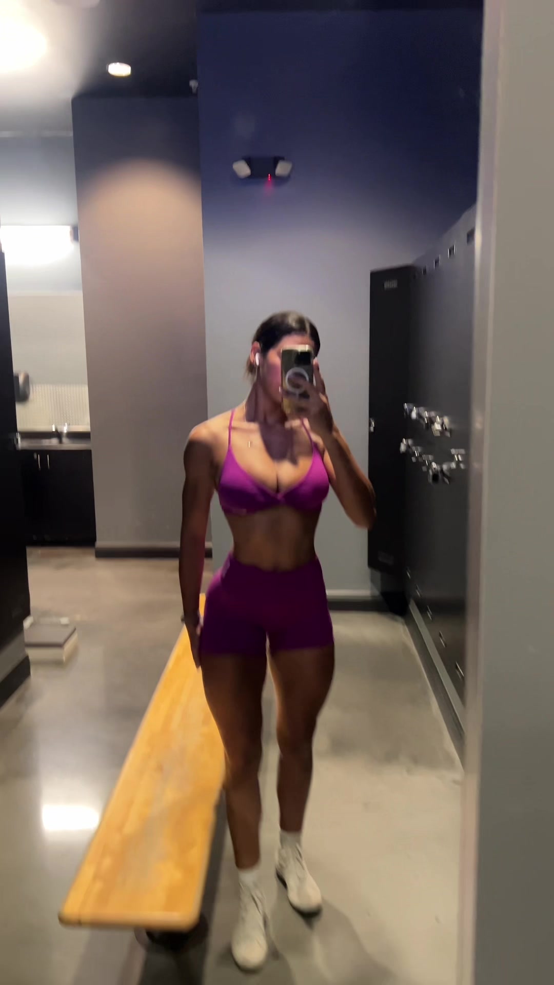 @zeynah🪽