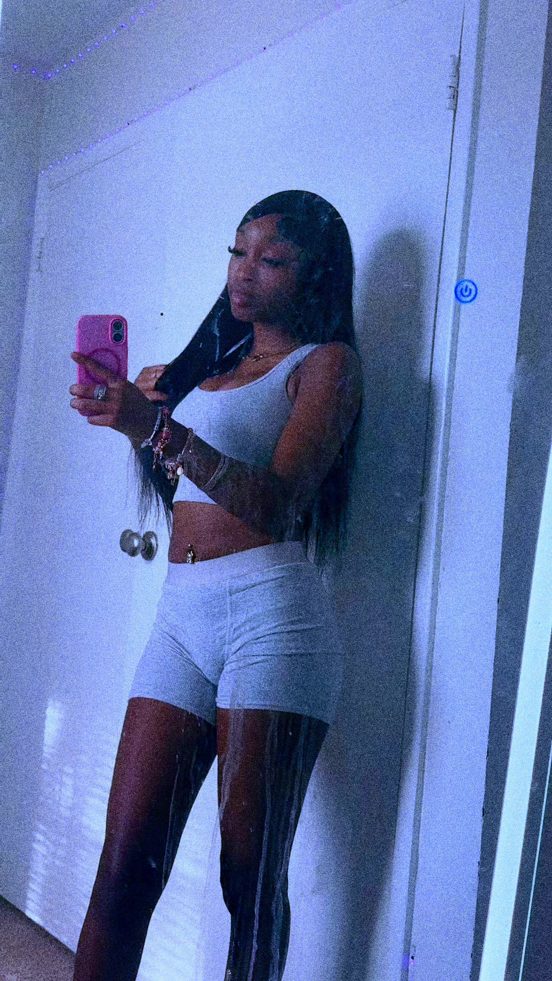 @adoreelele.e