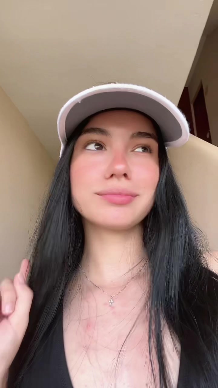 @Elizabeth🇨🇺🌟