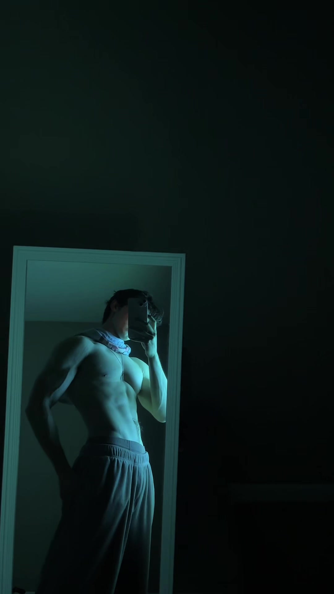 @Ara