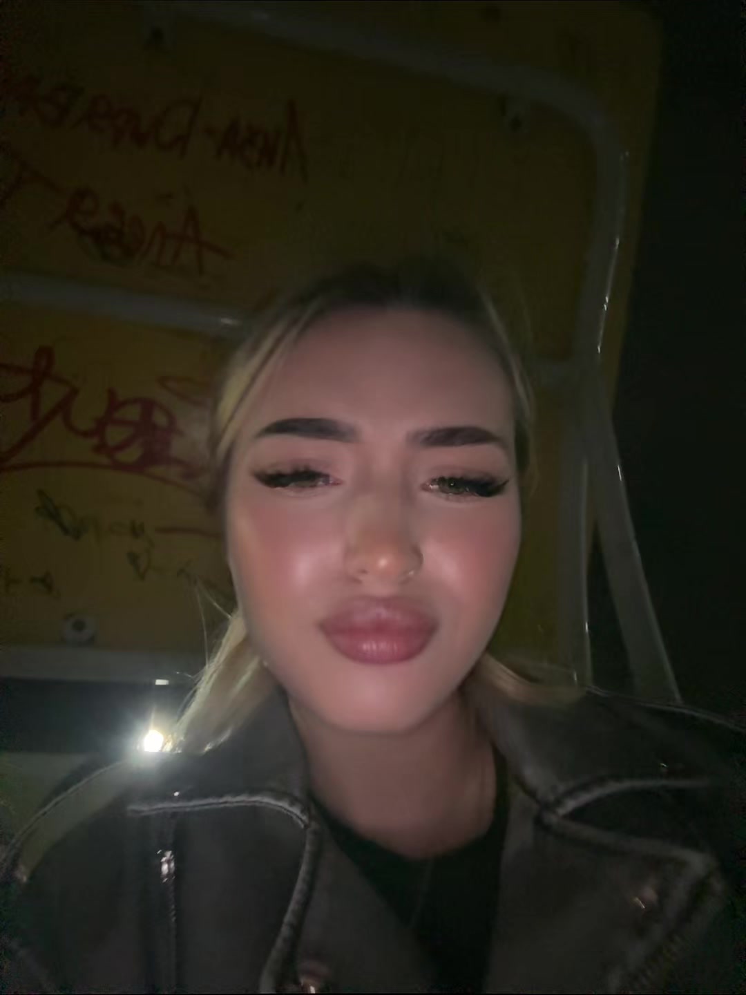 @𝐢𝐫𝐢𝐬𝐡𝐤𝐚_😻🐆