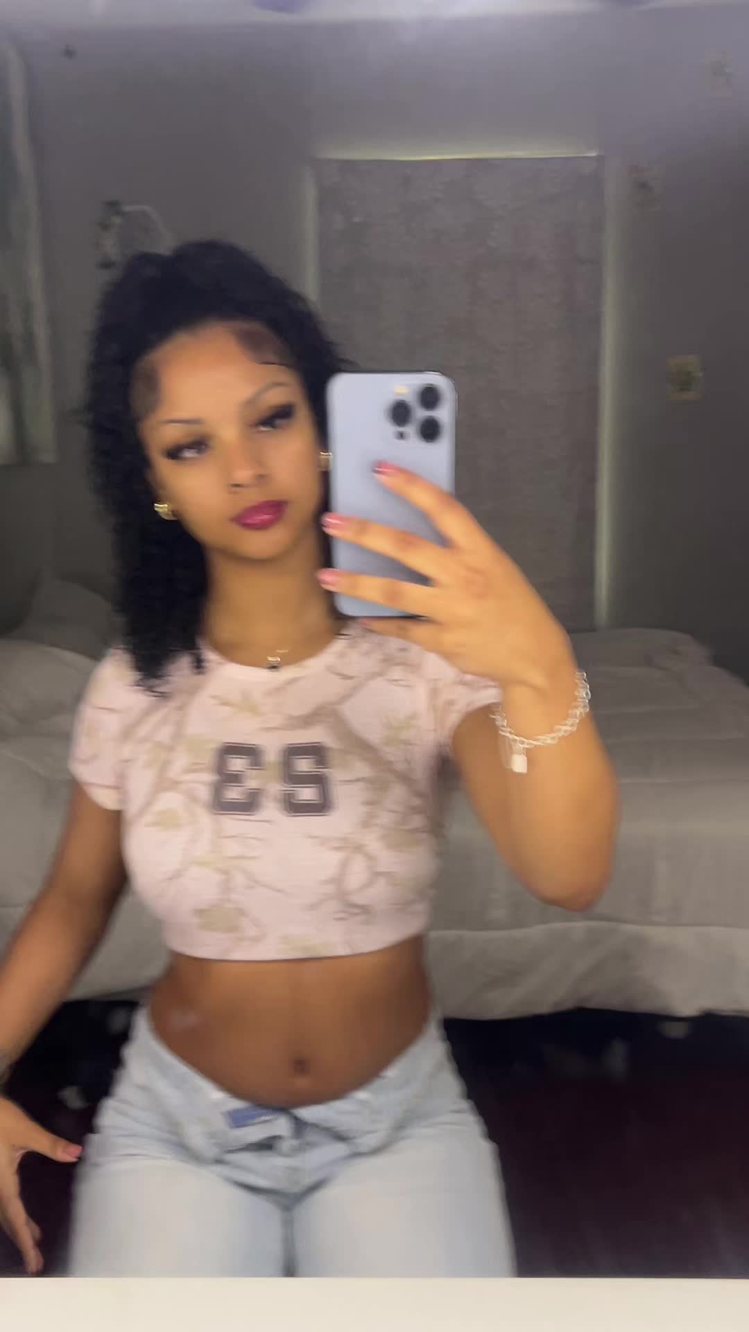 @⃟