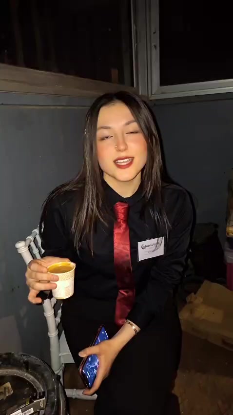 @dugunderneek