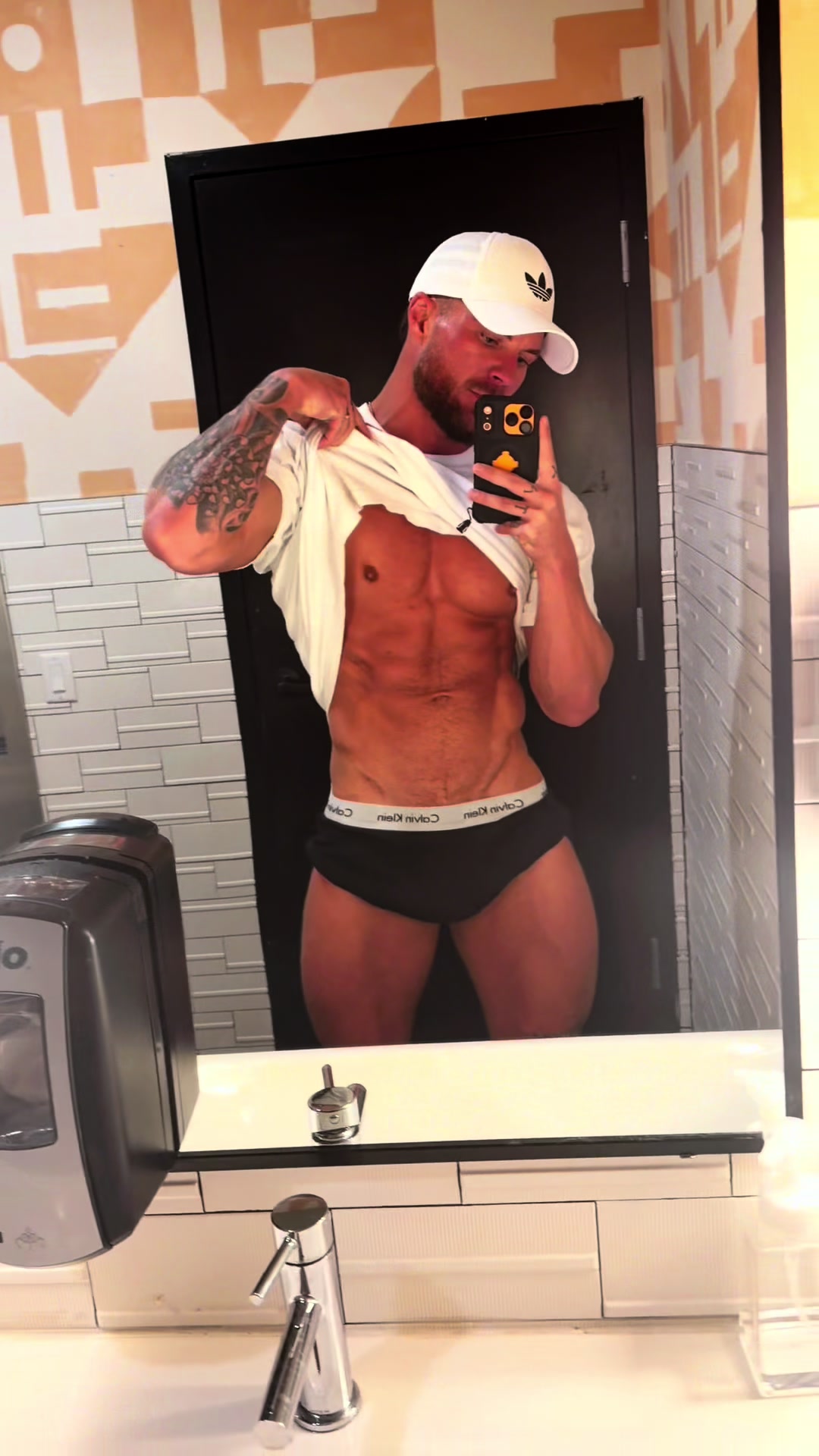 @CurvedKing