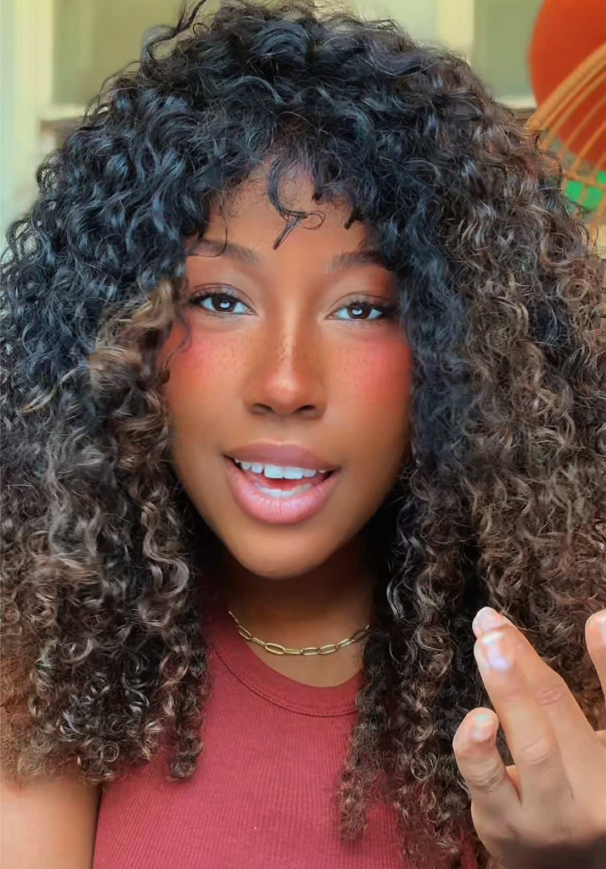 @miss.indi.robinson