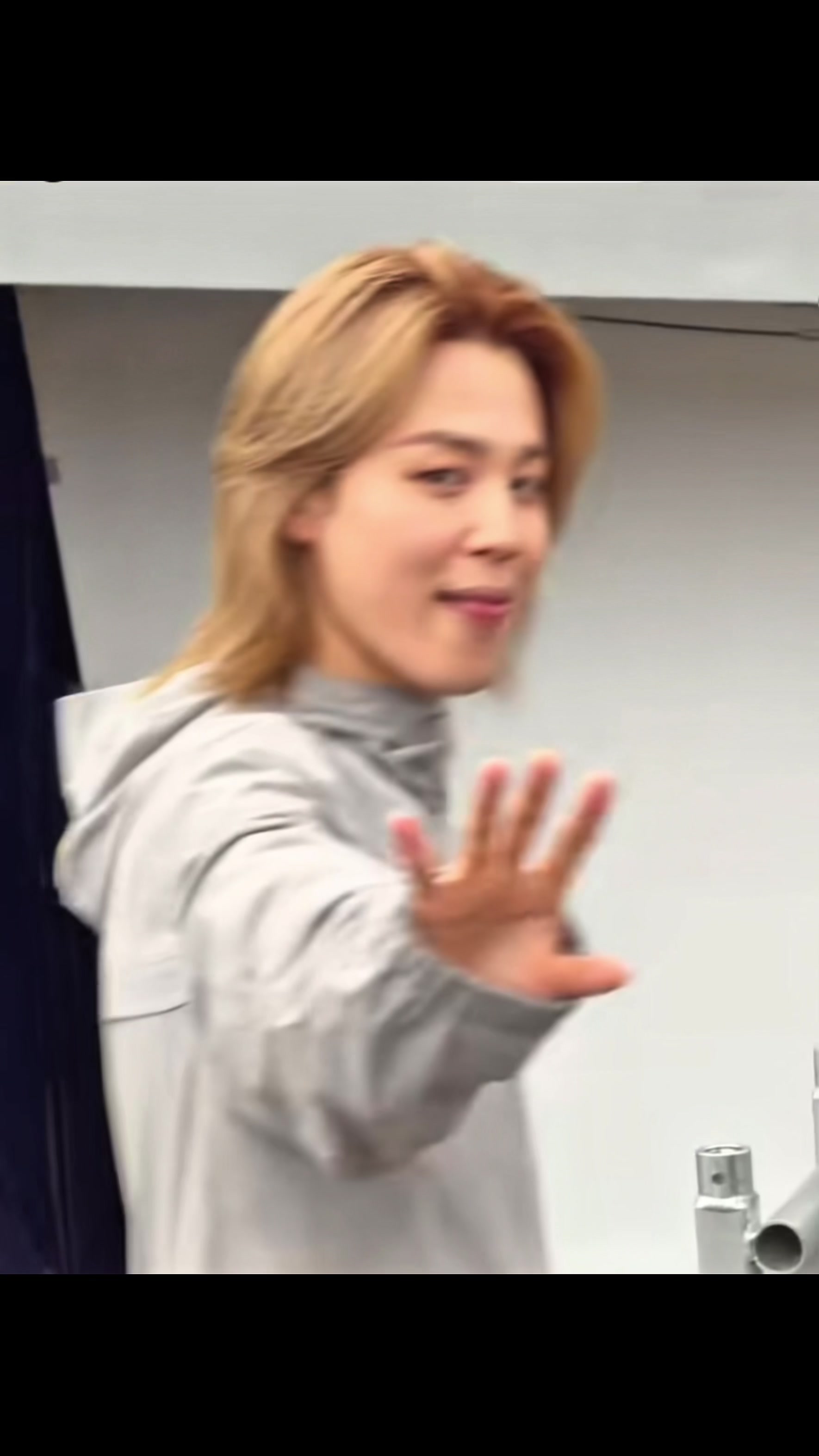 @j.e