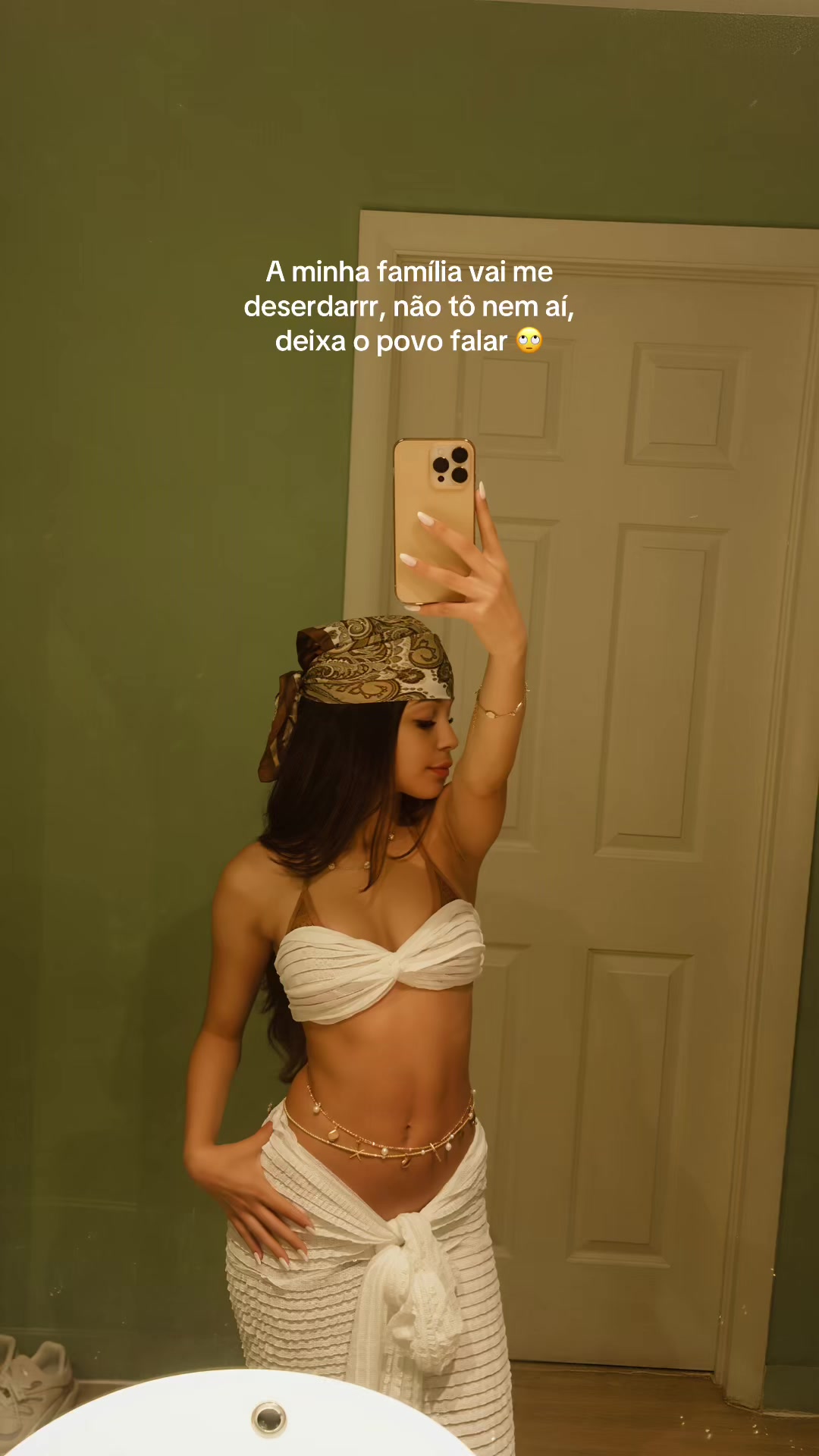 @llaisferreiira