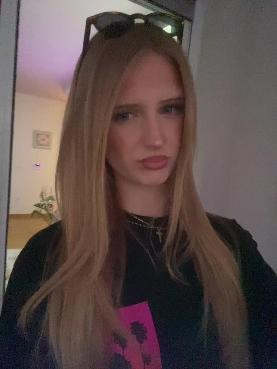 @huzzilyy