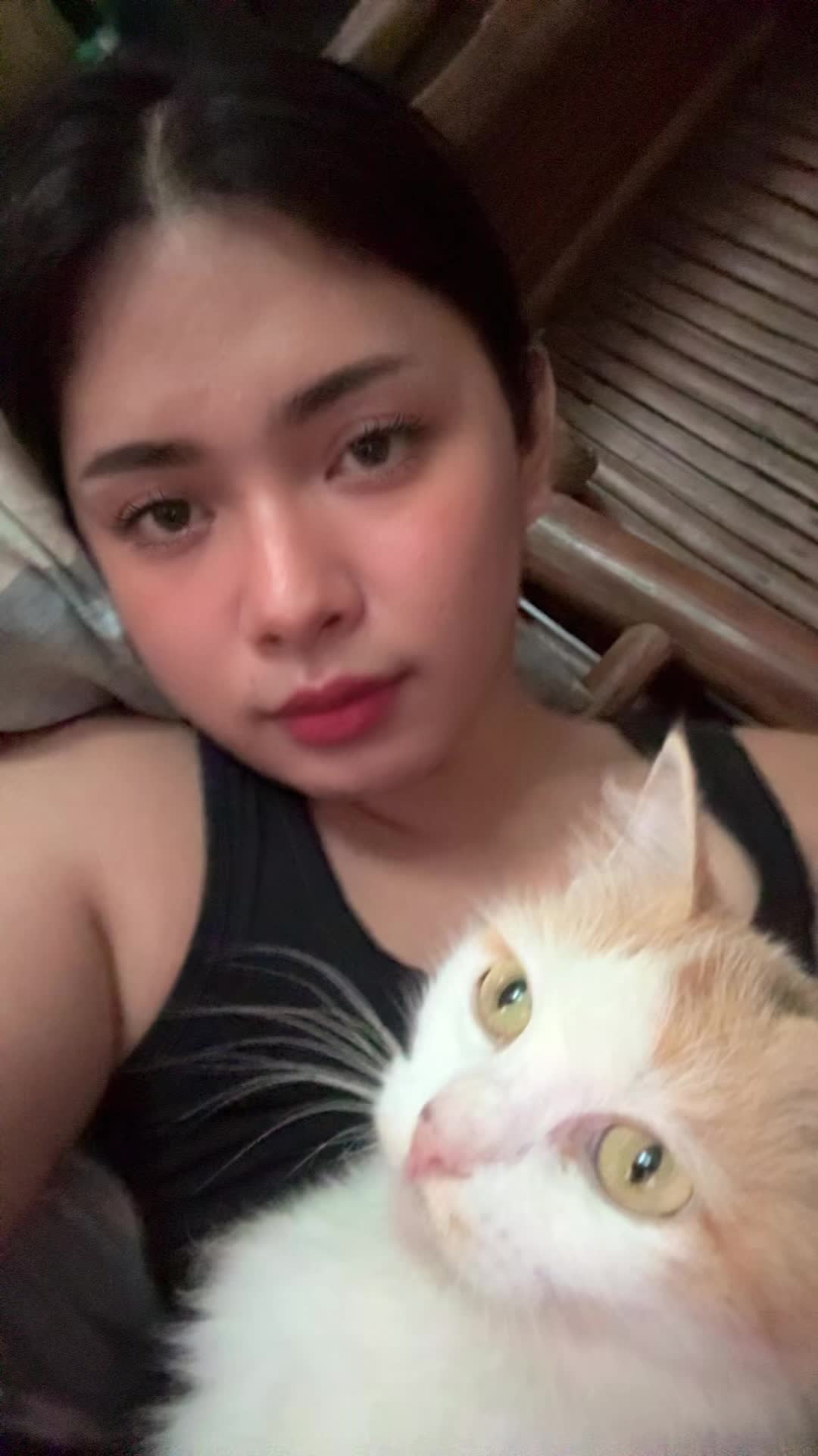 @LORAINE🤟