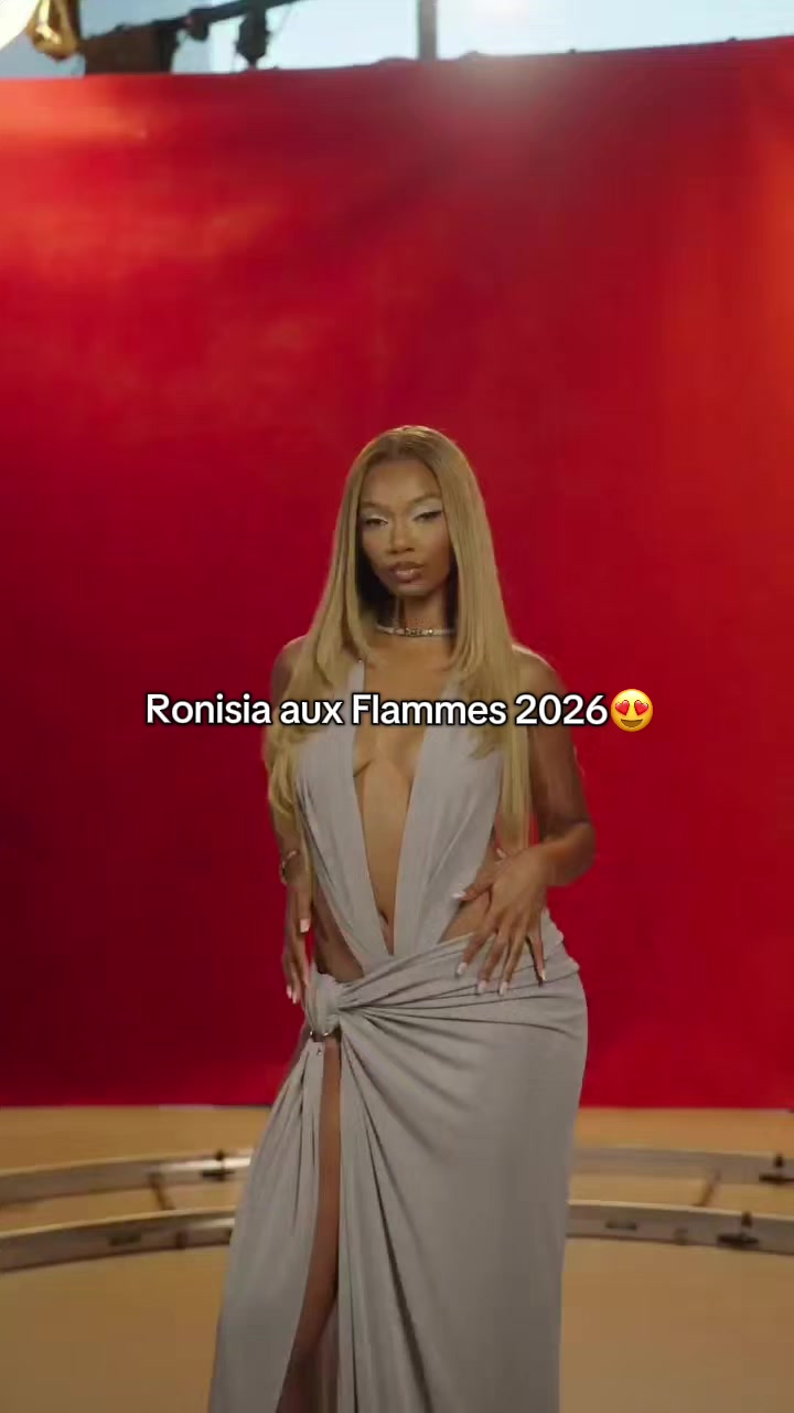 @Love_Ronisia_ᥫ᭡