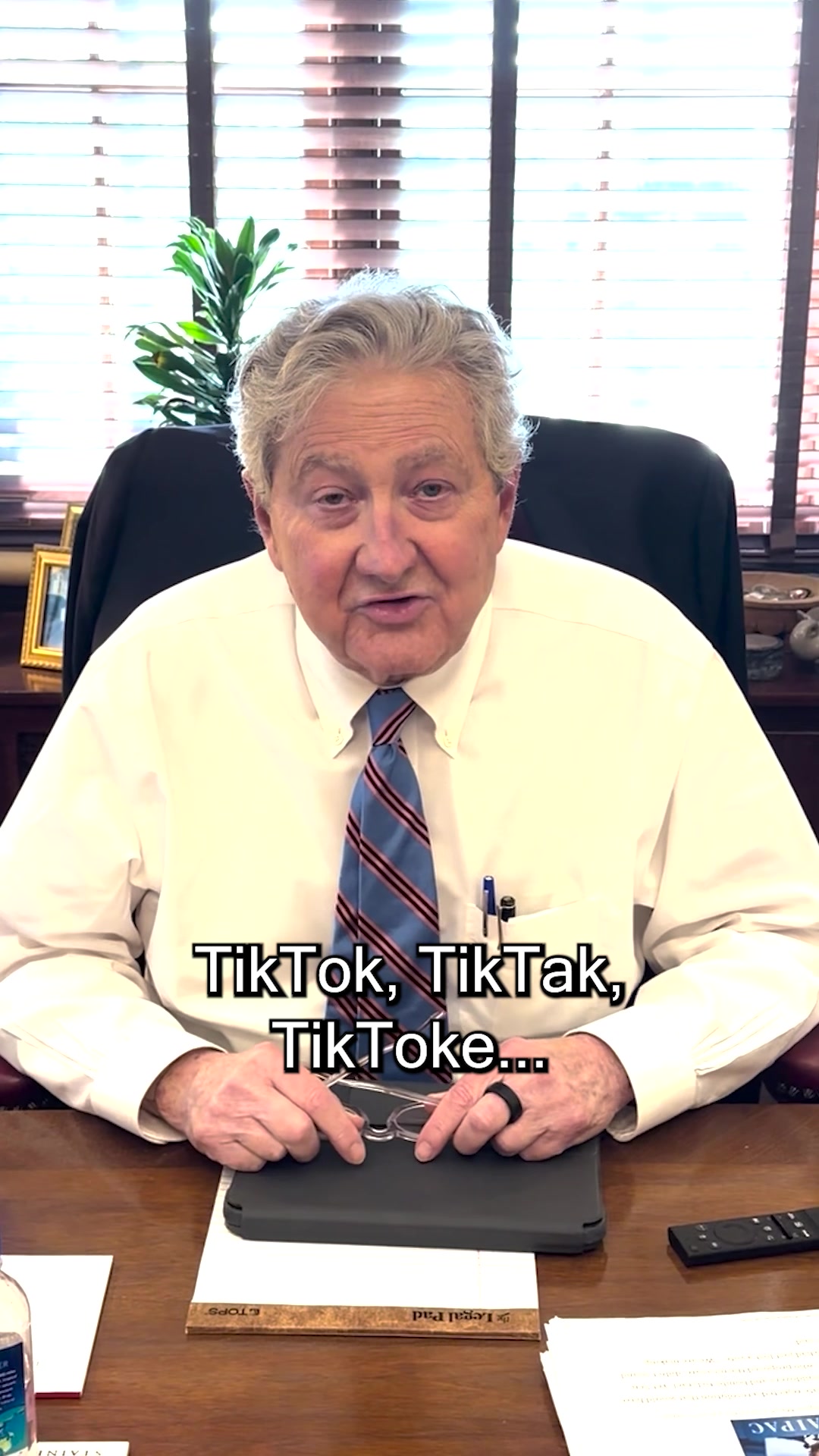 @senjohnnkennedy