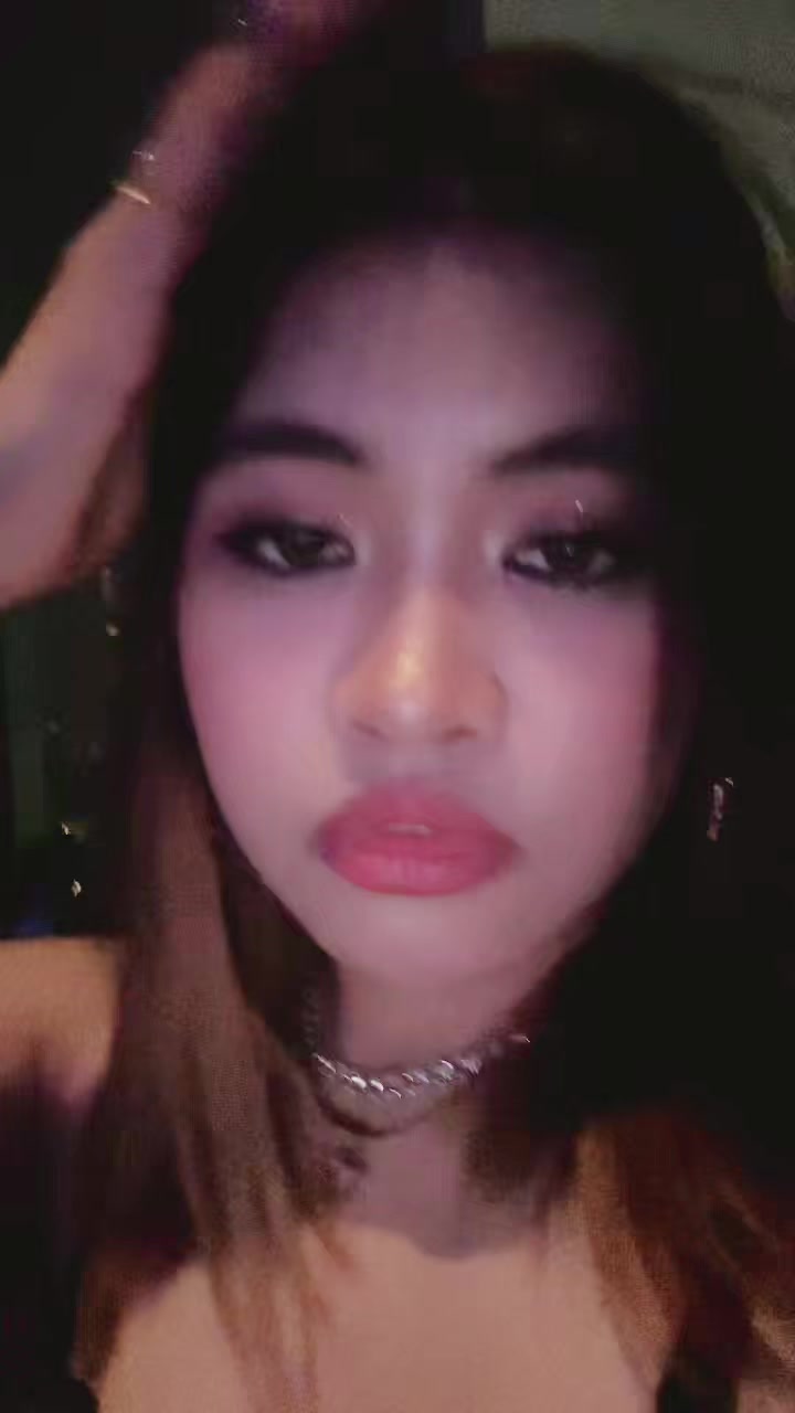 @vivivivivivi