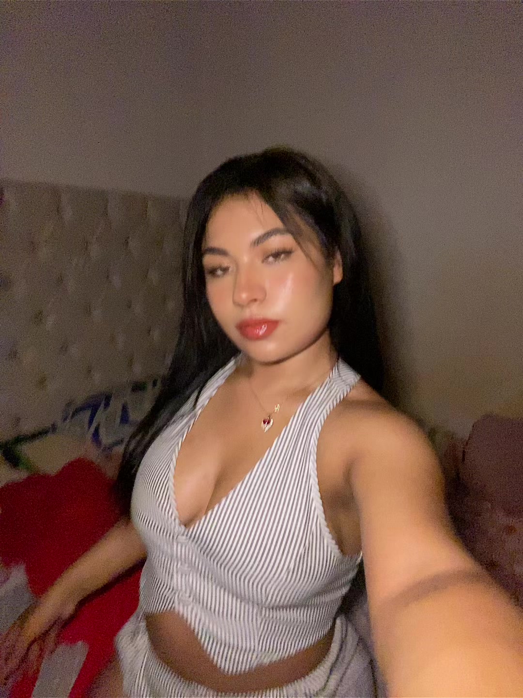@Loraine