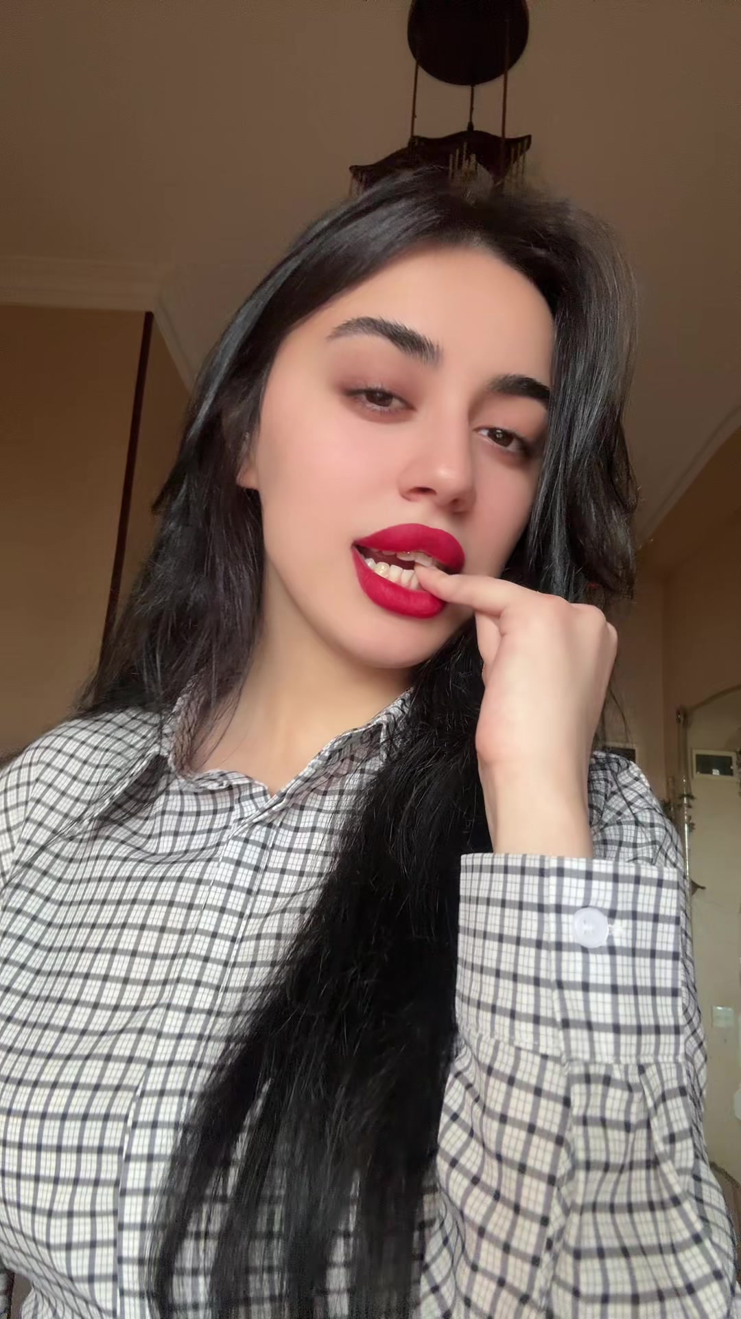 @𝟏𝟏:𝟏𝟏