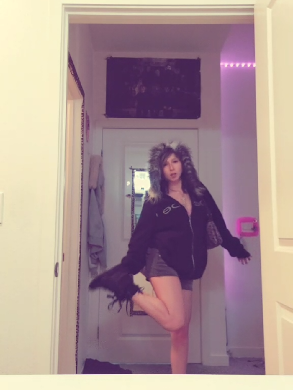 @♱ Waxveil ♱