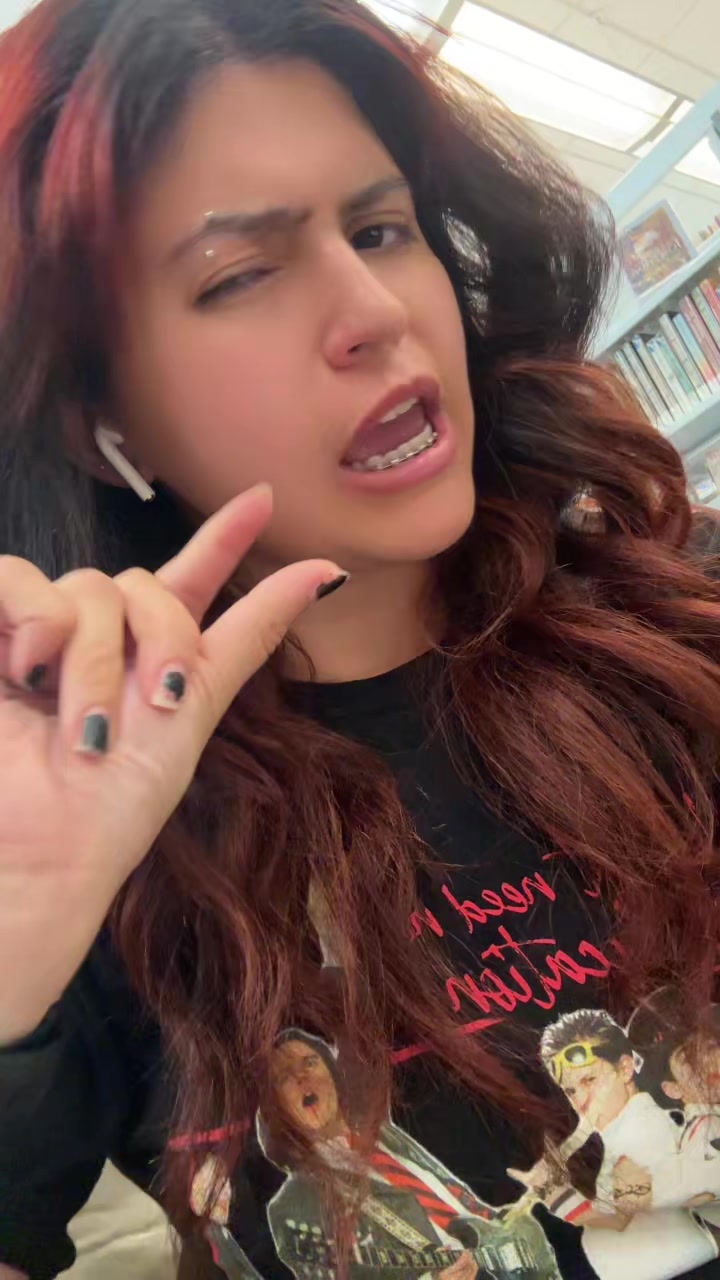 @jackie 🖤 🎱🩷