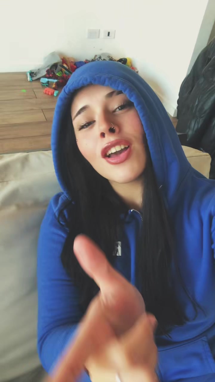 @valulaaaa