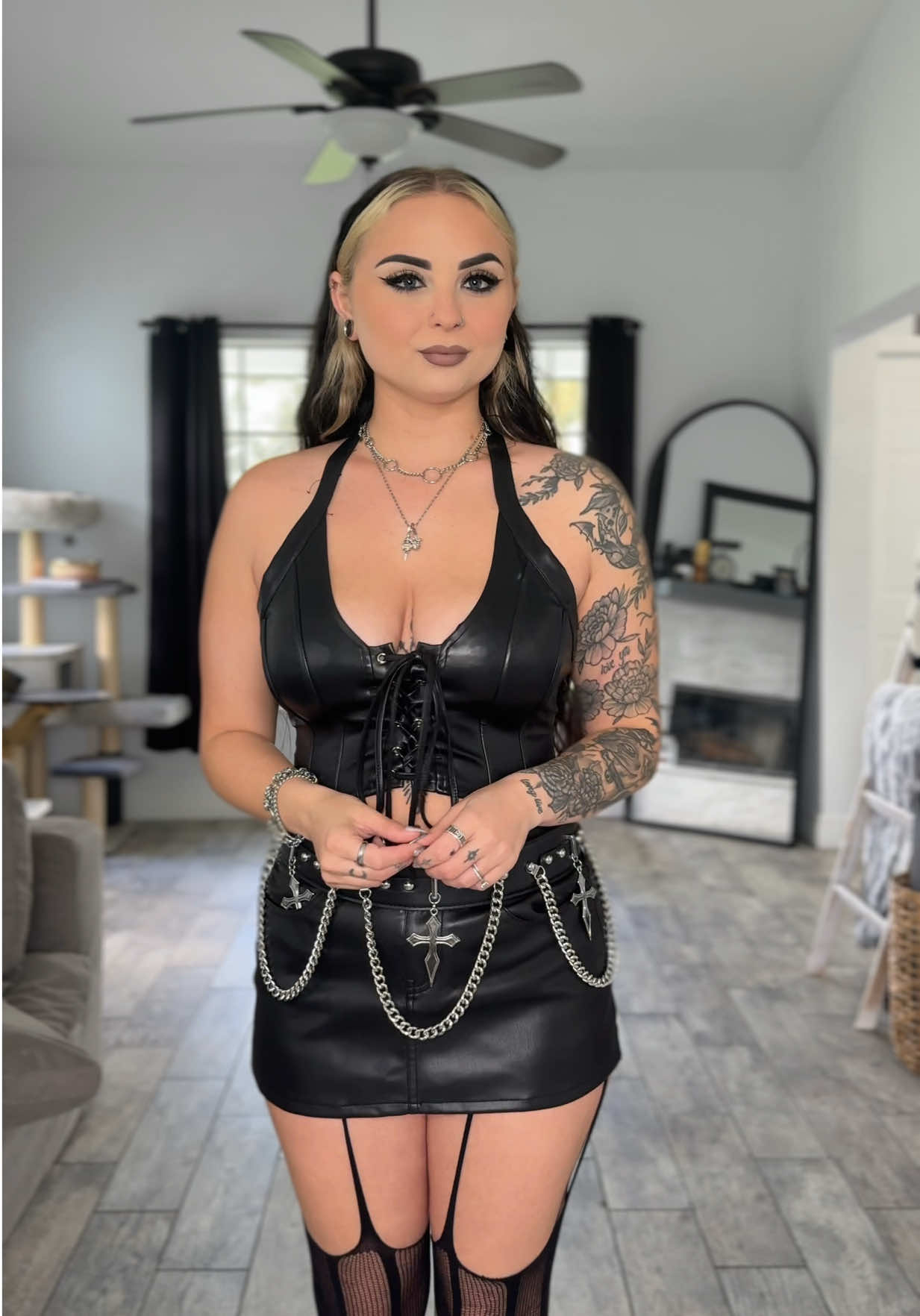 @Tara | Alt Fashion Inspo 🖤⛓️
