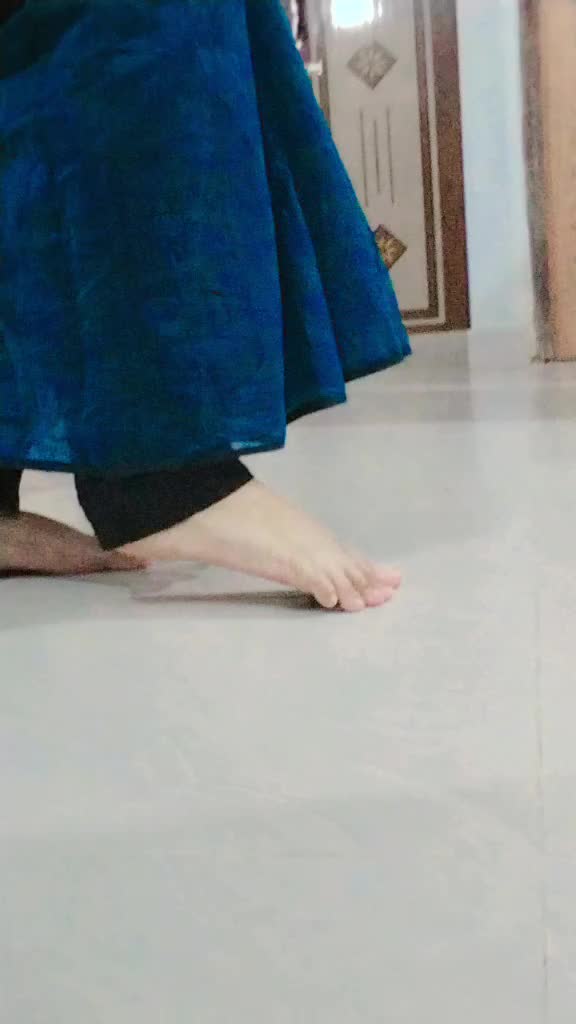 @SaFaMoNi🥀
