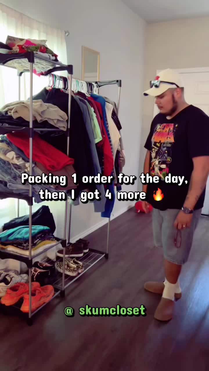 @skum.closet