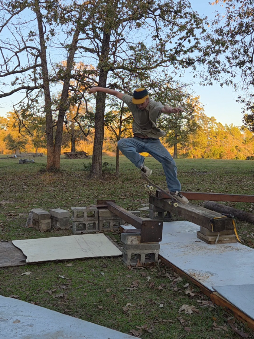 @Jason / skateboarding