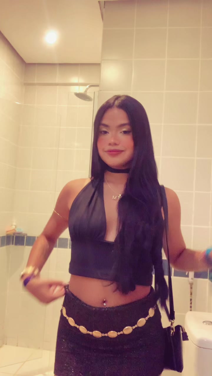 @bella